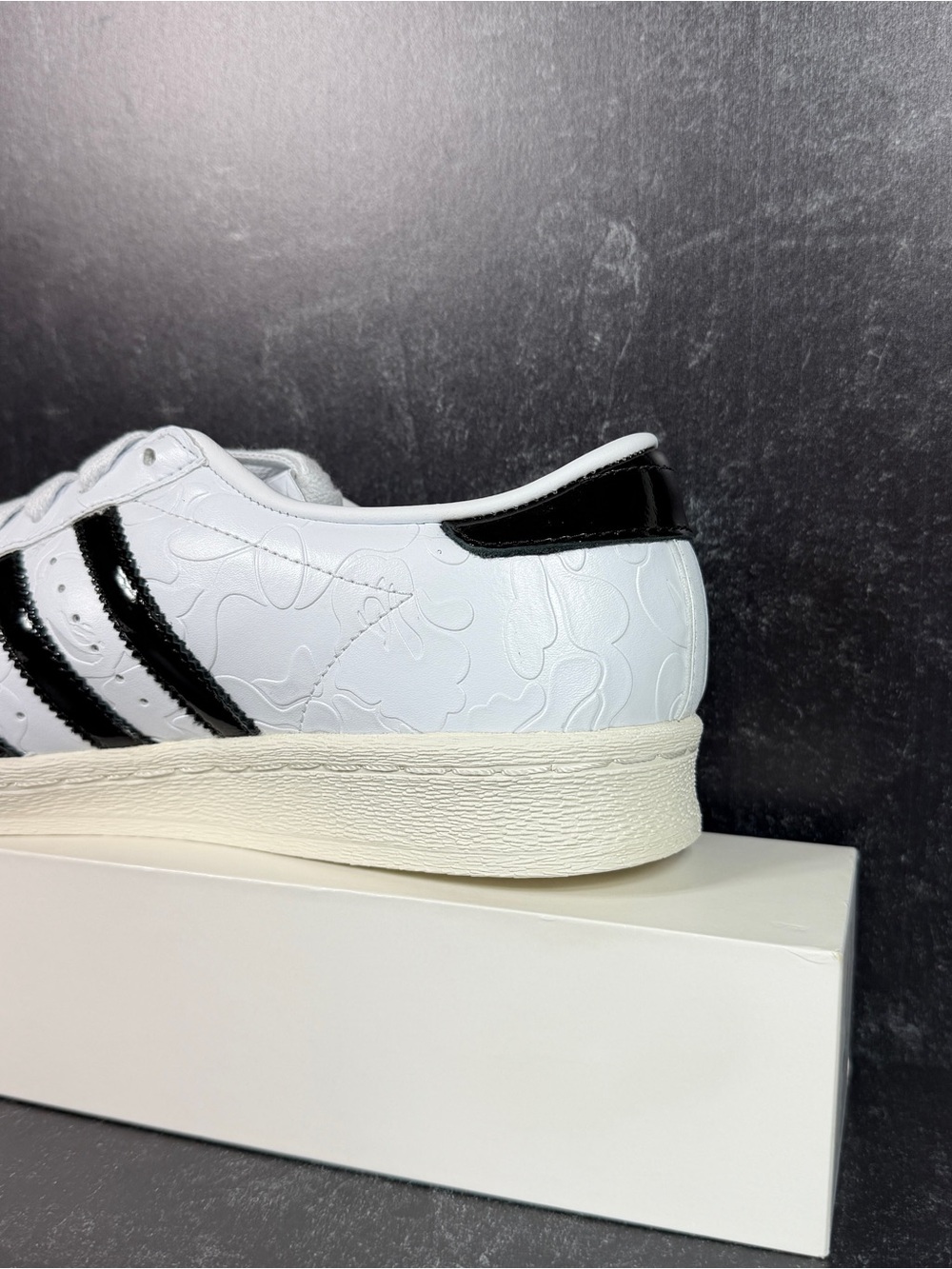ADIDAS BAPE SUPERSTAR VINTAGE WHITE BLACK WOMENS SHOES SIZE 7 NEW - Picture 10 of 10